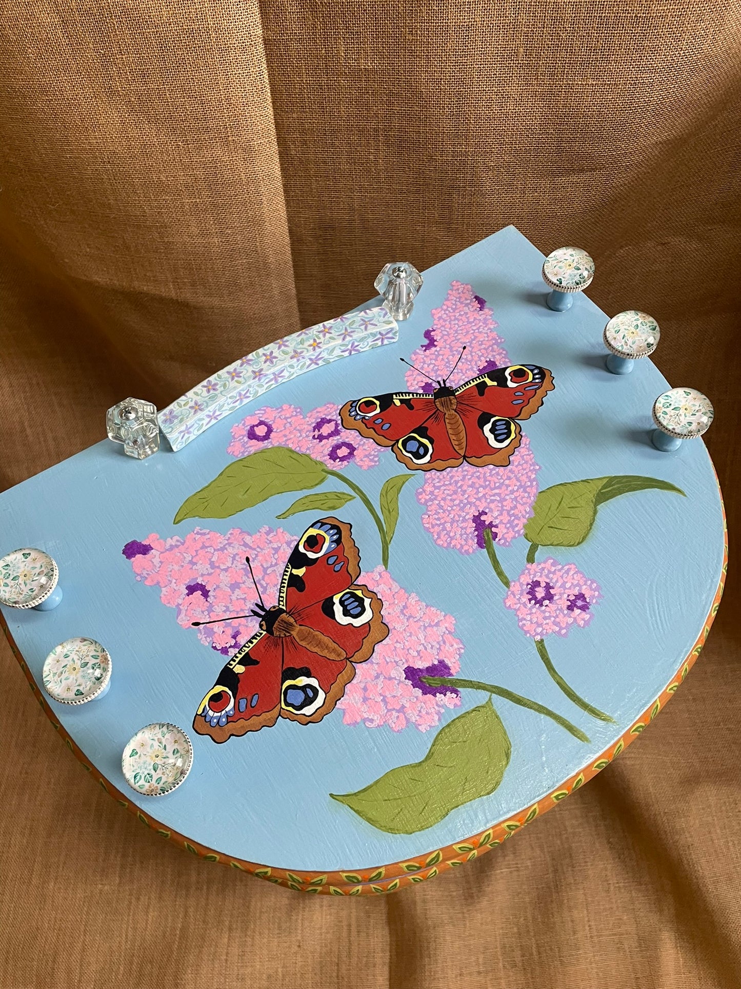 Butterfly Table