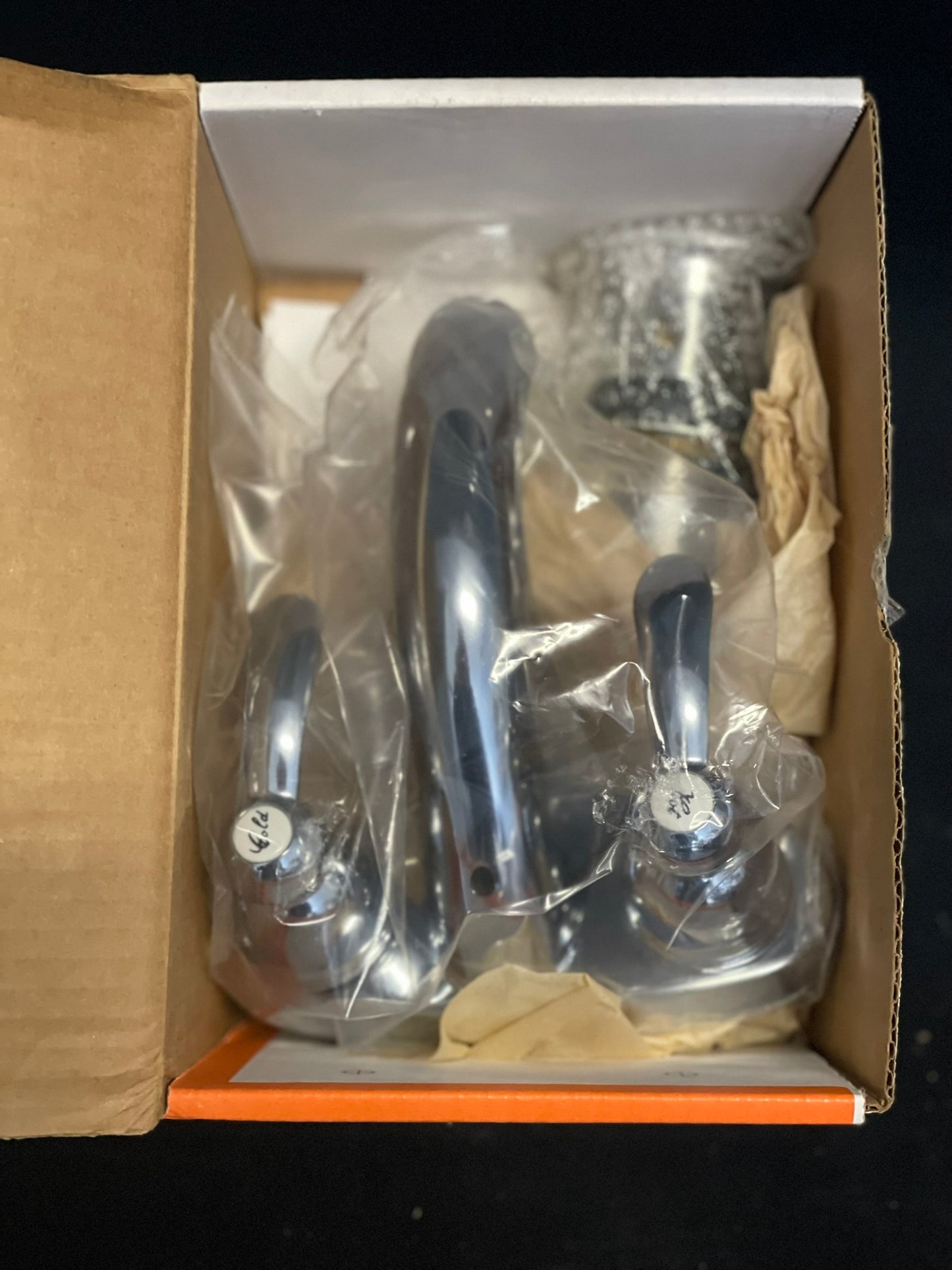 Wolverine Brass ESC1360 Essence Twin Handle Faucet