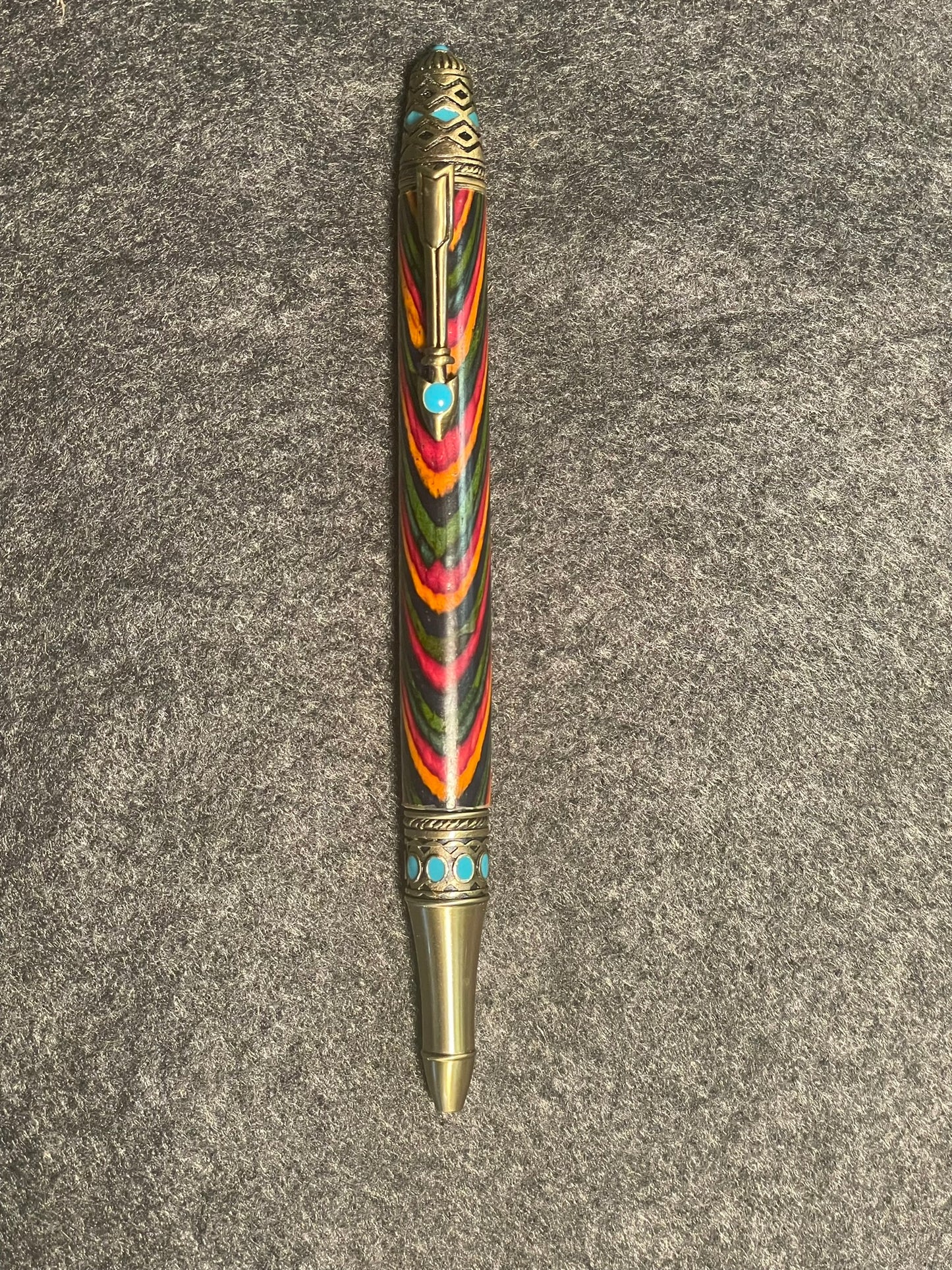 Southwest Mesa Pen with Laminated Wood